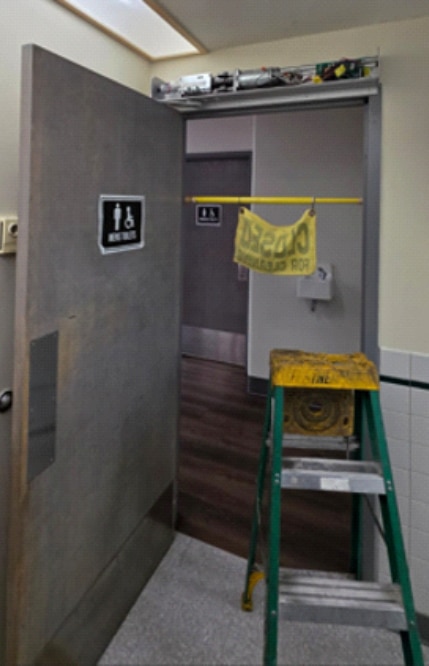 Express Door Repair Automatic Door Operators Common Problems and Warning Signs blog 1 v1